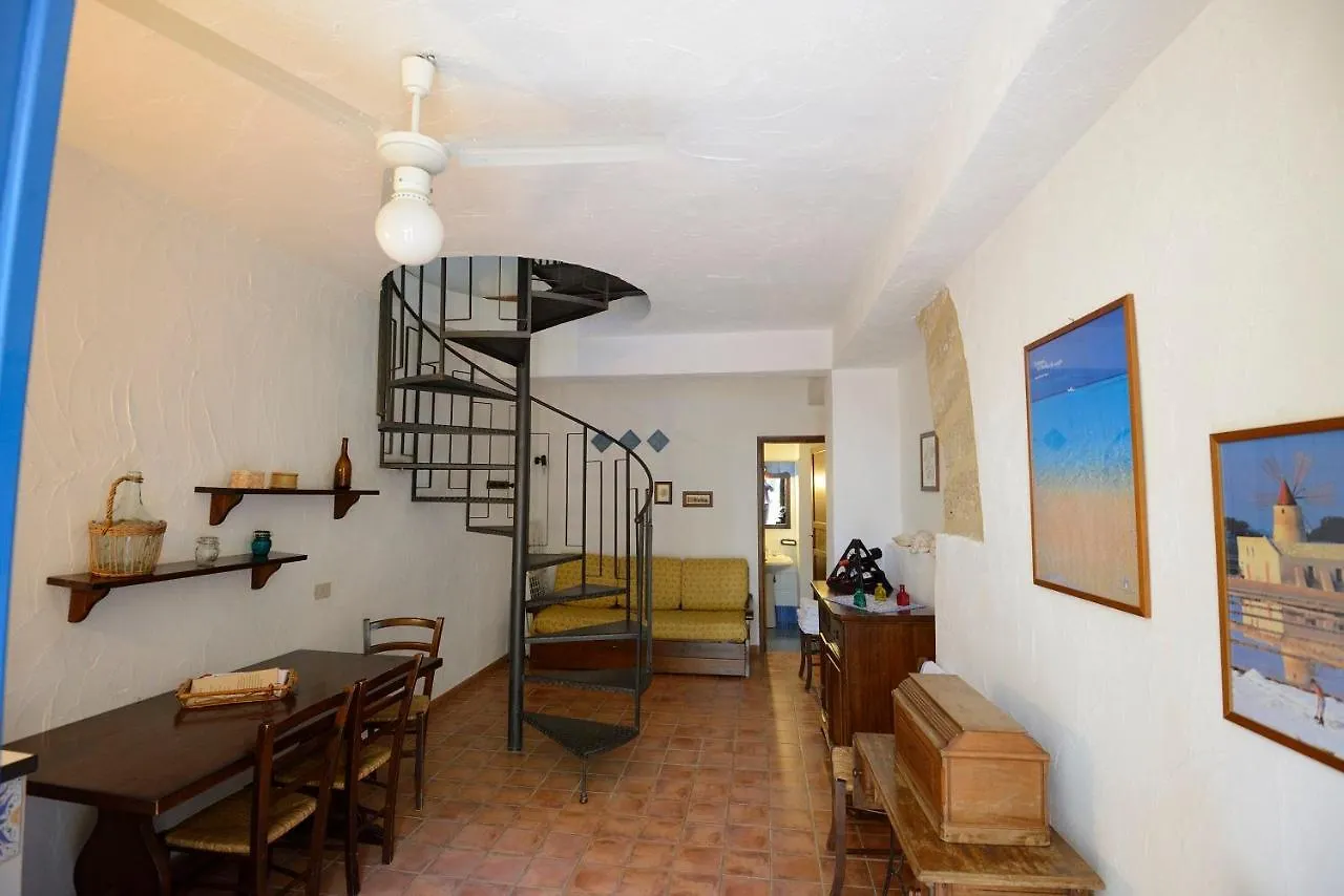 Duca Di Castelmonte Villa Trapani 0*,