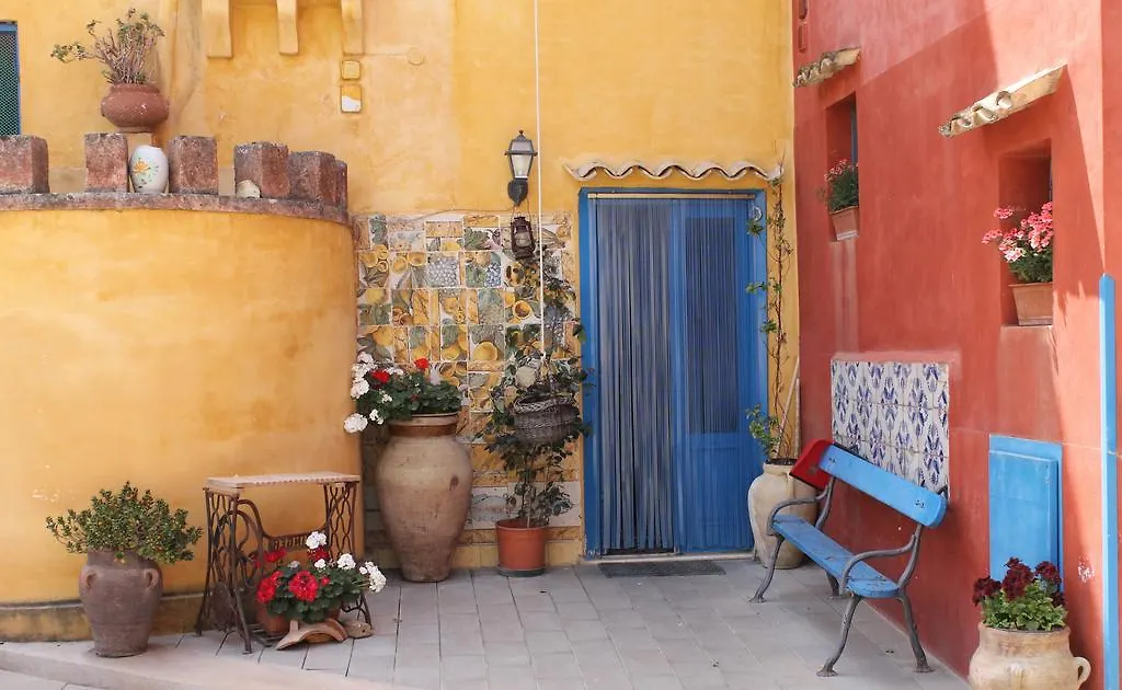 Duca Di Castelmonte Villa Trapani 0*,