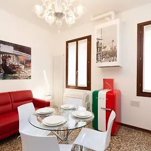 Just Urban - Castello 5067 Boutique , Venice Italy